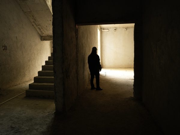 Raided gang-run internet ‘scam farm’ in Bamban, north of Manila, the Philippines. Photo: United Nations Office on Drugs and Crime / UNODC / Laura Gil / Flickr, CC BY 2.0