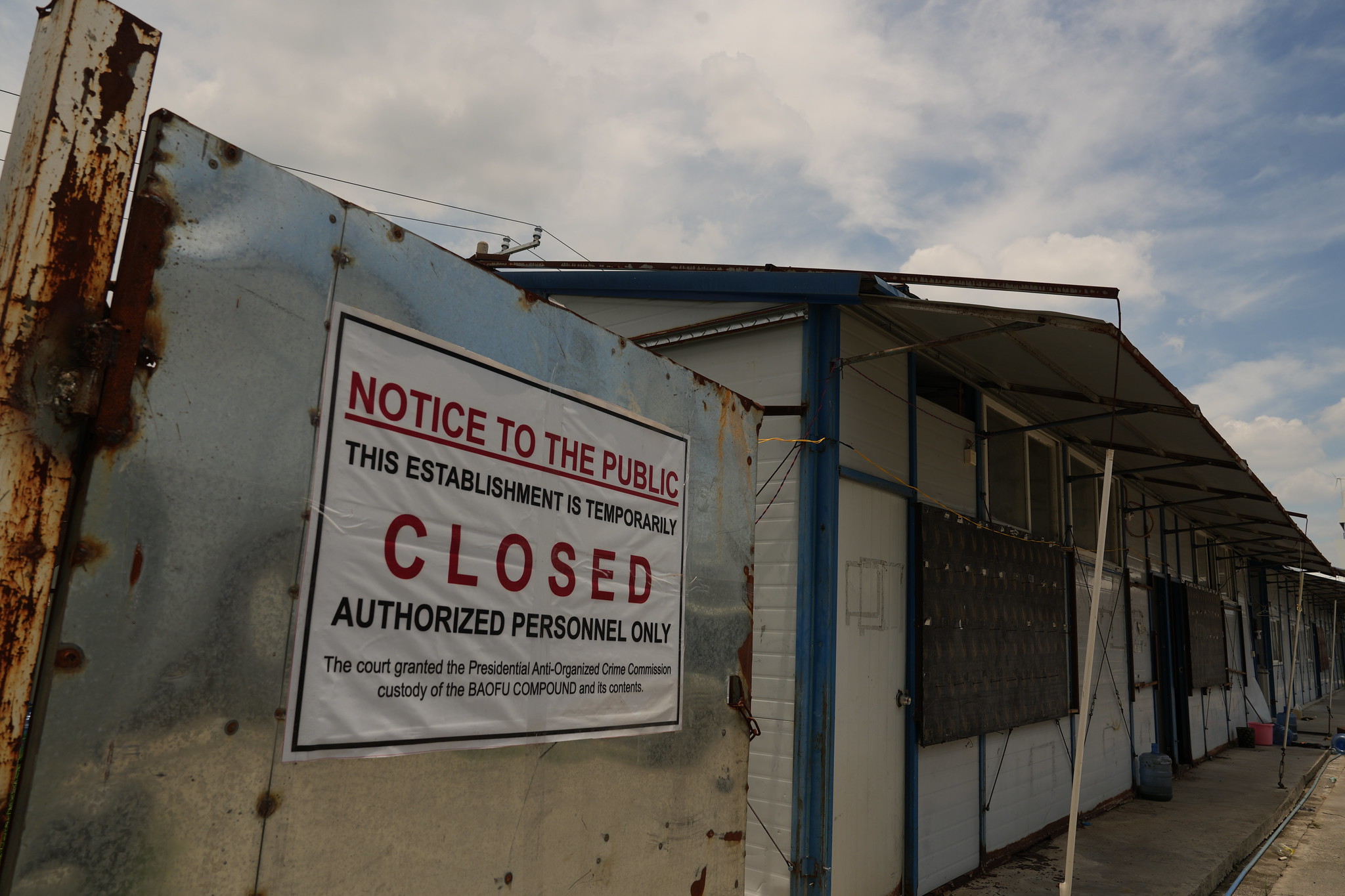 Raided gang-run internet ‘scam farm’ in Bamban, north of Manila, the Philippines. Photo: United Nations Office on Drugs and Crime / UNODC / Laura Gil / Flickr, CC BY 2.0