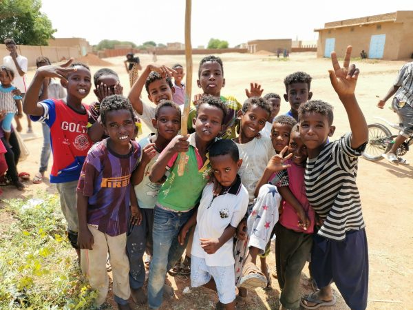 Sudanese Children. Photo source: Mahmoud Amer / Wikimedia Commons, CC BY-SA 4.0