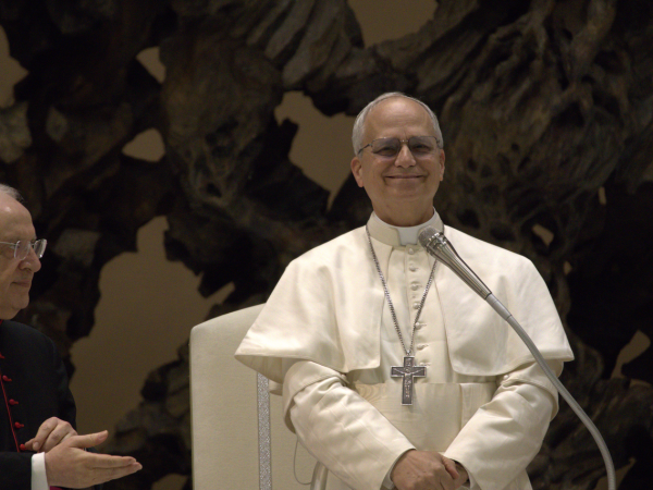 Pope Leo XIV during an audience with the media (May 12, 2025) (Photo by Edgar Beltrán / The Pillar / Wikimedia Commons)