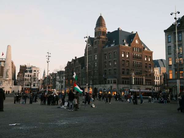 Dam Square, Amsterdam (Photo: Emre Gencer / Pexels)
